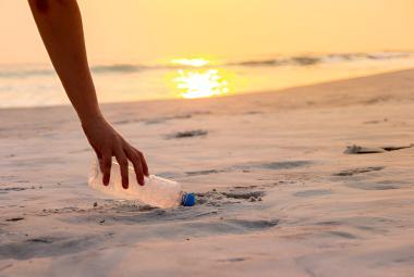 Bali’s Government Commit to Clean All Trash in 2027