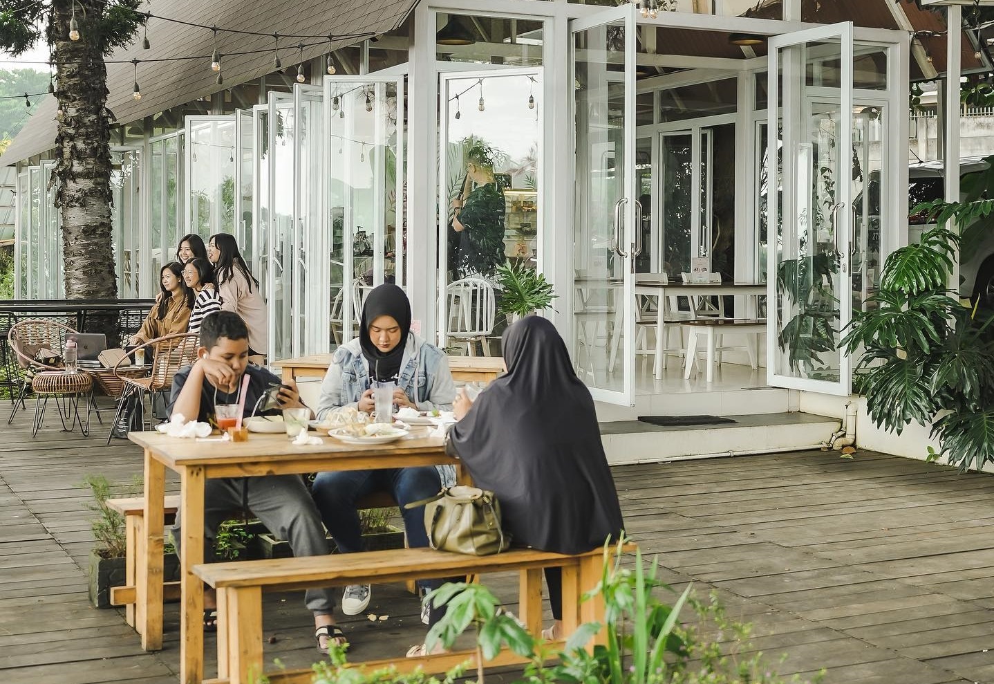 Bandung's Top Tea Houses