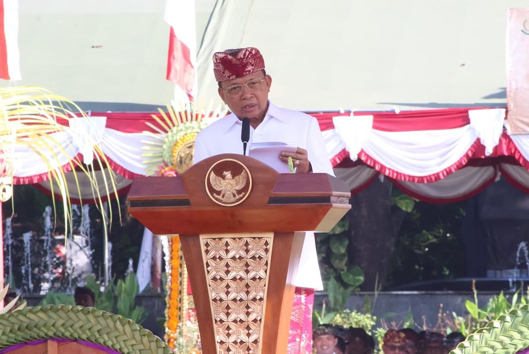 Governor of Bali I Wayan Koster by Instagram @sesetanpost