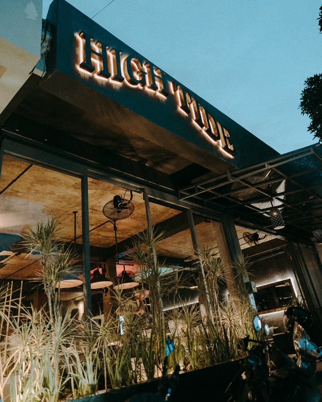 High Tide Best Cocktail Bars Bali