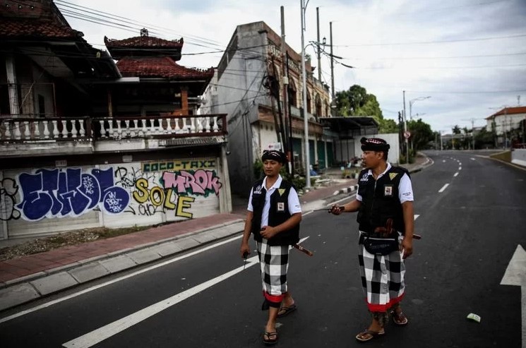 Pecalang During Nyepi by Kintamani dot id