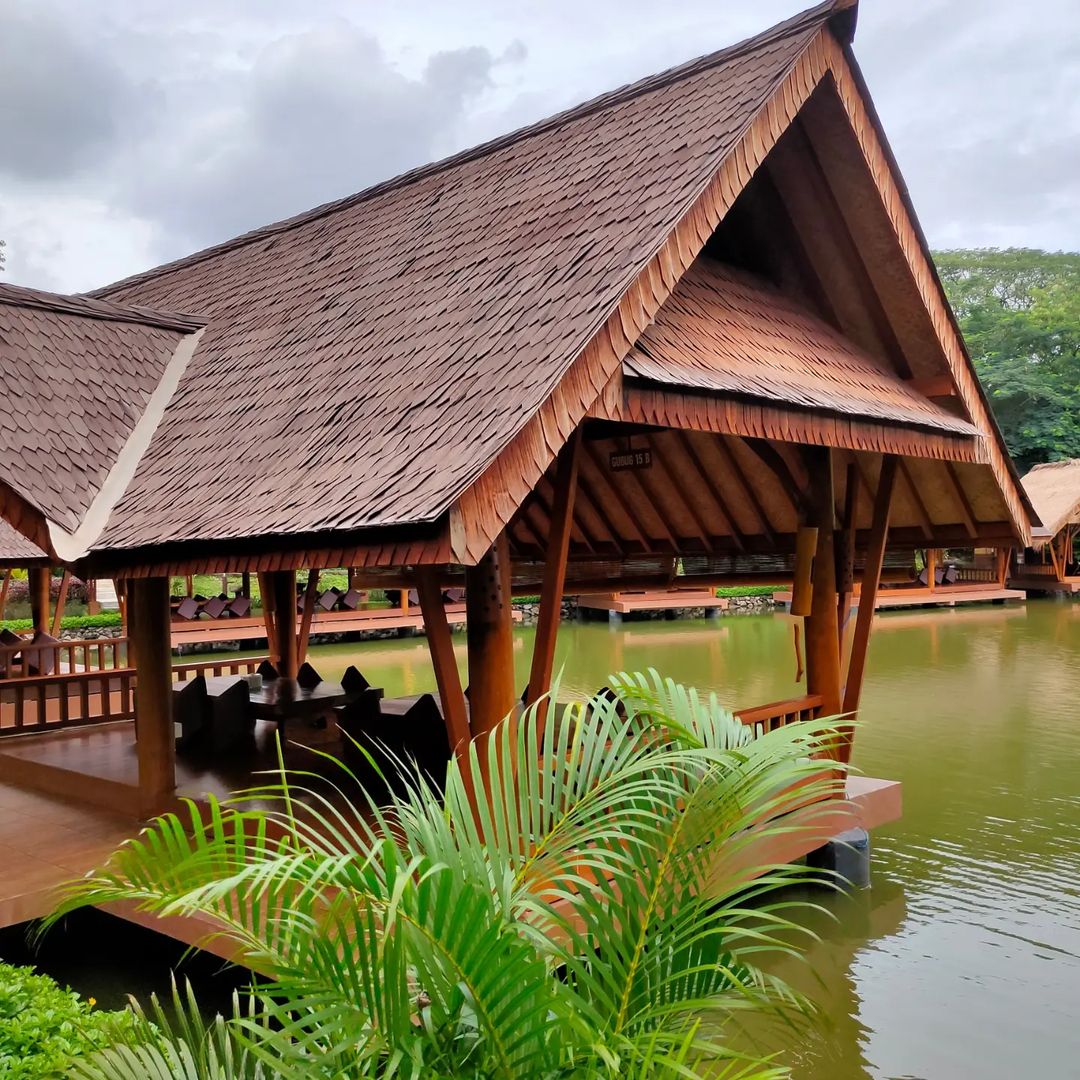 Gubug Makan Mang Engking Yani Golf