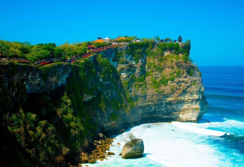 The Vantage Allure of Pecatu: Bali's Limestone Jewel
