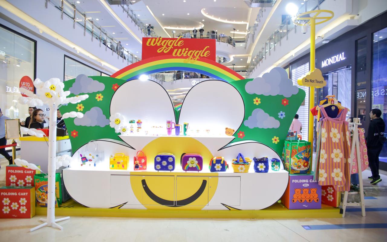 The First Wiggle Wiggle Pop Up Store in Indonesia