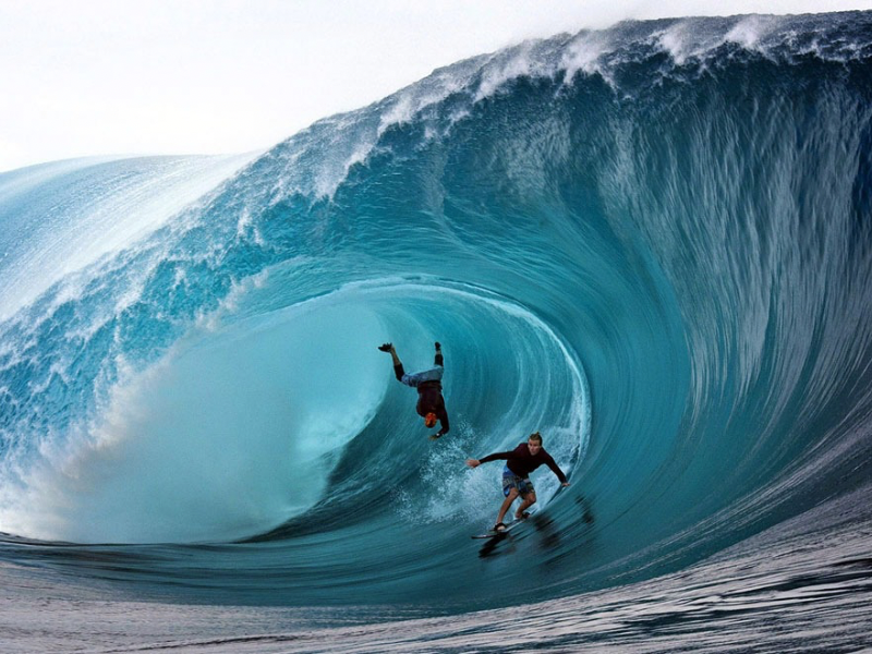 Waves at g land
