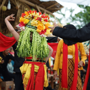 Seblang dance 